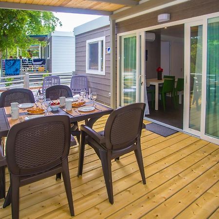 Cherry Premium Jade Mobile Homes Zelena Laguna ポレッチ エクステリア 写真
