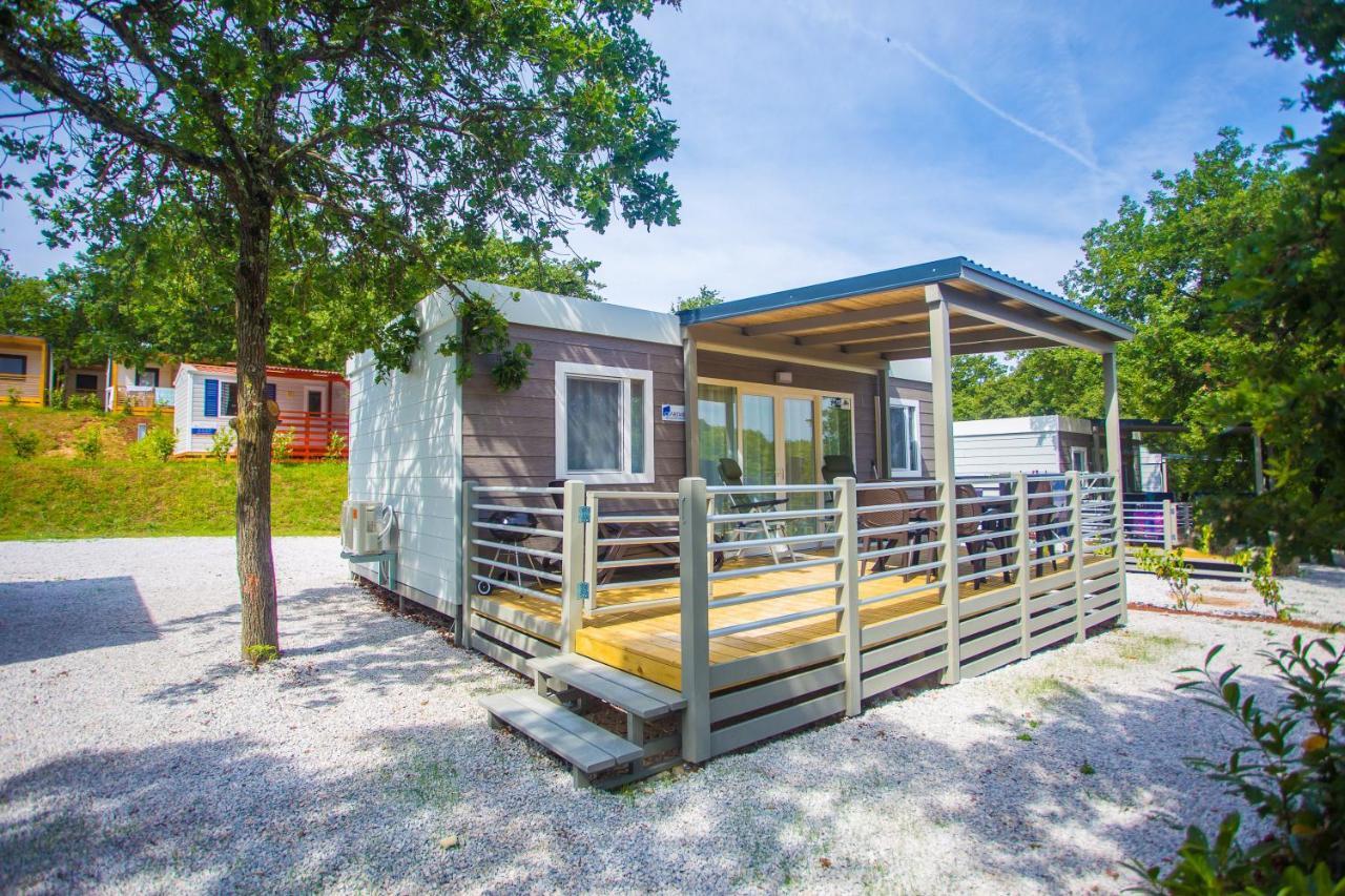Cherry Premium Jade Mobile Homes Zelena Laguna ポレッチ エクステリア 写真
